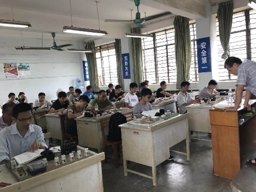 南寧電焊工培訓(xùn)考證快速上崗就業(yè)