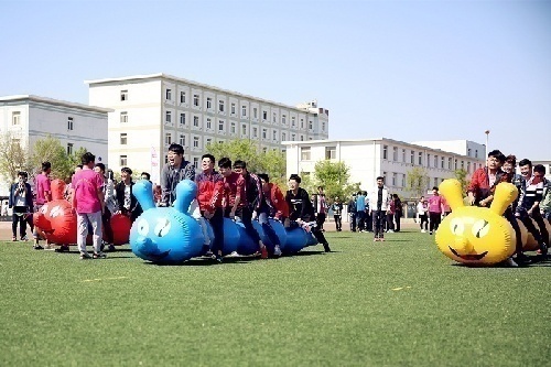 天津某大學,國辦院校
