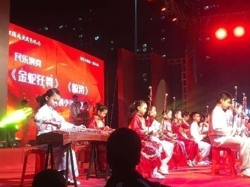 瀘州市納溪區(qū)清影美藝學(xué)校