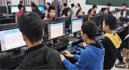 盧氏縣中等專業(yè)學(xué)校計算機(jī)三維平面設(shè)計專業(yè)