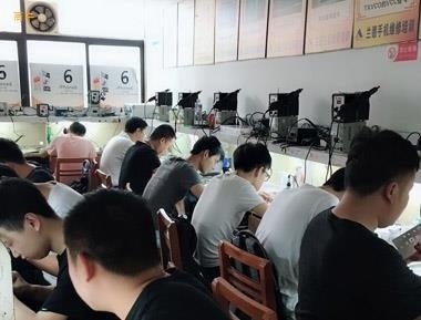 學手機維修到蘭德推薦就業